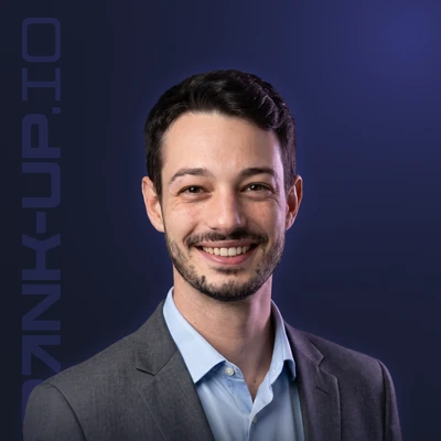 Cyril Jouault, directeur SEO de l’agence Rank-Up, il met nos outils IA au service de vos stratégies SEO